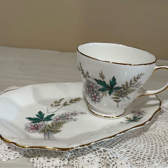 Vintage Duchess Louise Cup and Sandwich Plate - Picture 1 of 4
